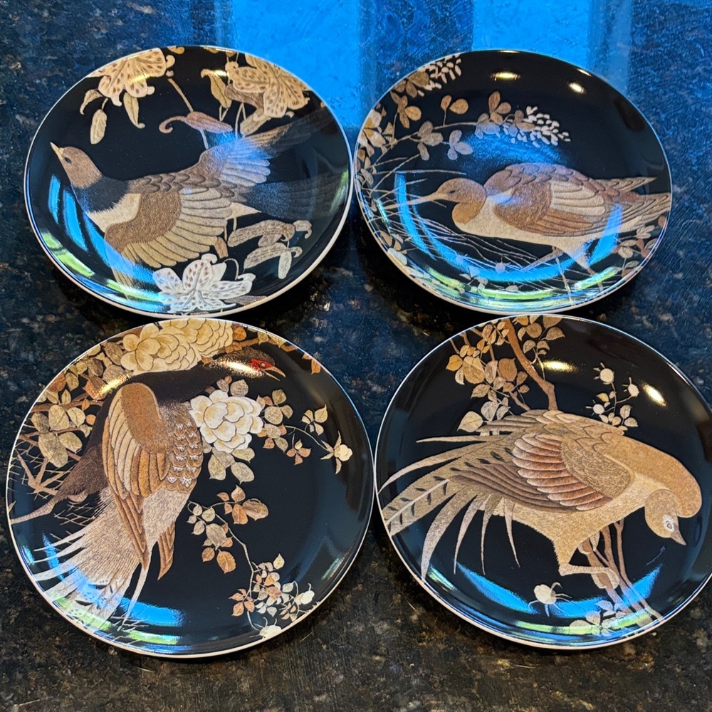 Williams Sonoma Walden Appetizer Plates - Black and Gold